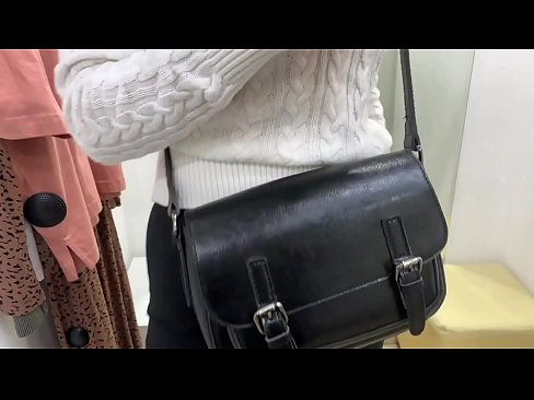 ❤️ Masturbim publik i kurvës së re FeralBerry me një dildo në dhomën e montimit ❤️❌ Porno në pornografi sq.villagesexvideos.ru ️❤