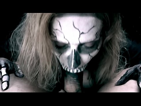 ❤️ Vajzë demonike që thith karin me gojën e saj të zezë dhe gëlltit sperma. ❤️❌ Porno në pornografi sq.villagesexvideos.ru ️❤